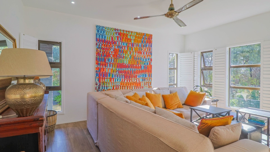 3 Bedroom Property for Sale in The Coves North West